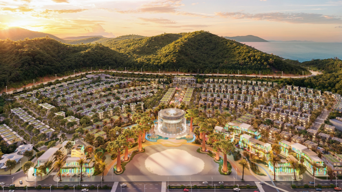 Quảng trưởng với công trình trống đồng cao 20 m. Ảnh: KDI Holdings