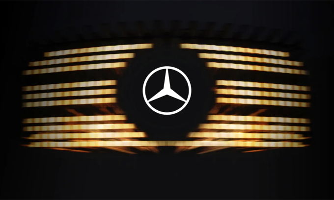 Lưới tản nhiệt phát sáng của GLC EV có thể điều chỉnh. Ảnh: Mercedes