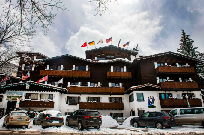 Khách sạn Aspen Mountain (JF43) trước khi được tái phát triển. Ảnh: EB5 Capital
