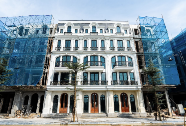 Kiến trúc cổ điển châu Âu tại nhà phố dự án. Ảnh:Sunshine Group
