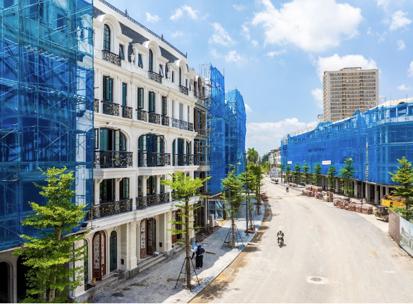 Nhà phố Noble Palace Tay Thang Long phần lớn có giá từ 11 tỷ đến dưới 15 tỷ đồng. Ảnh: Sunshine Group