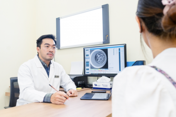 Hiếm muộn: Hành trình có con sau 10 lần chuyển phôi IVF