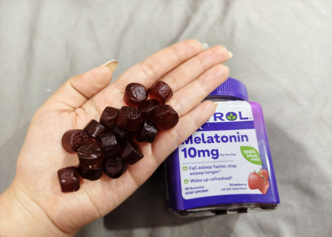 Kẹo bổ sung melatonin được Minh Tuấn mua với giá gần 500.000 đồng. Ảnh: Nhân vật cung cấp