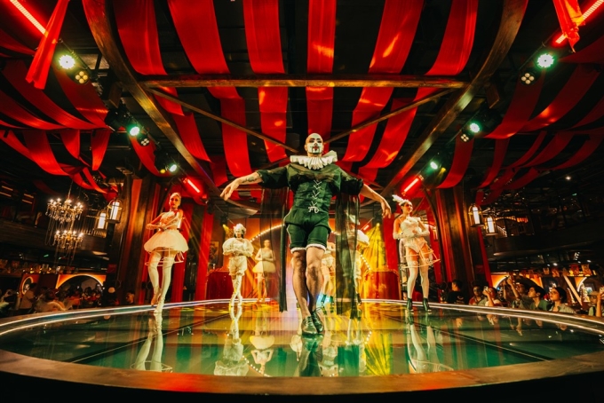 Show Afterglow là một trong những điểm nhấn giải trí tại Bà Nà mùa hè này. Ảnh: Sun World Ba Na Hills
