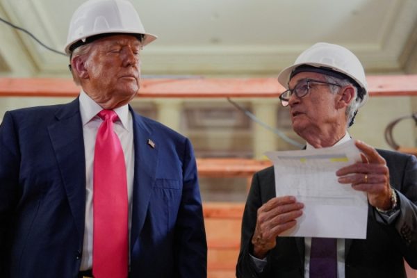 Ông Trump kiện Chủ tịch Fed: Điều gì đang xảy ra?