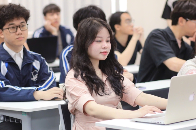 Sinh viên Đại học Việt Nhật. Ảnh: Fanpage trường