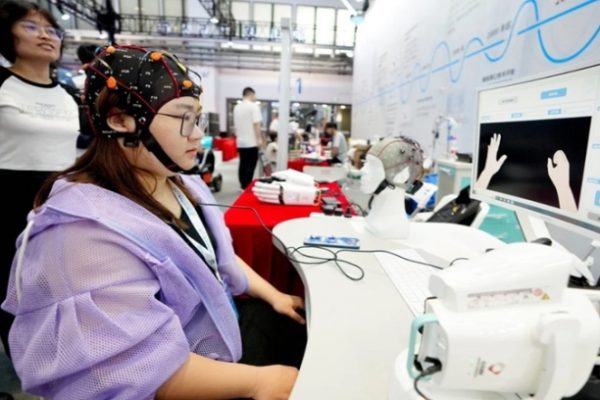 Trung Quốc: Tham vọng dẫn đầu công nghệ giao diện não-máy tính (BCI)