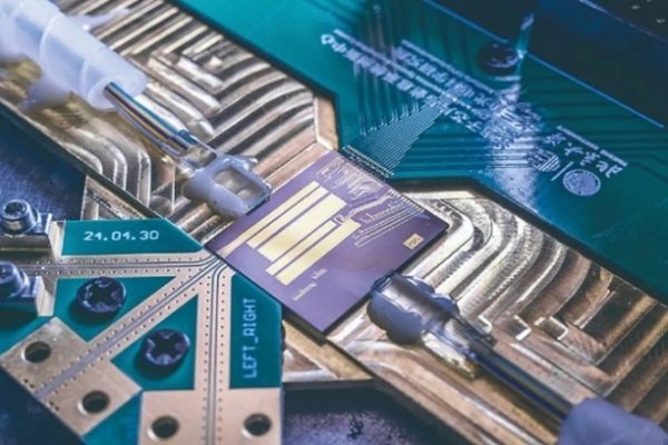Chip 6G đầu tiên: Tốc độ 100Gbps trên mọi tần số