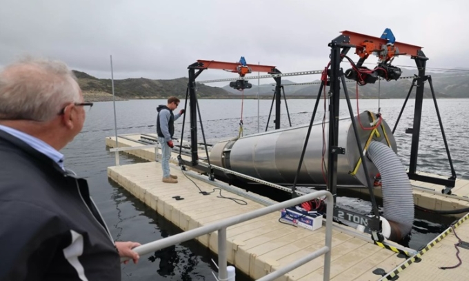 Nguyên mẫu khoang khử mặn của công ty OceanWell. Ảnh: Allen J. Schaben