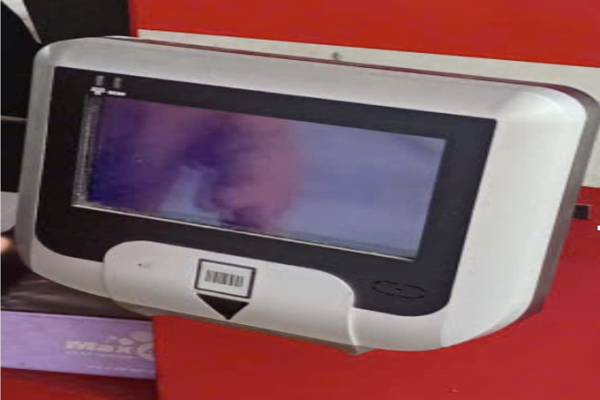 Máy quét QR lỗi: Hàng loạt xe máy bị vô hiệu hóa