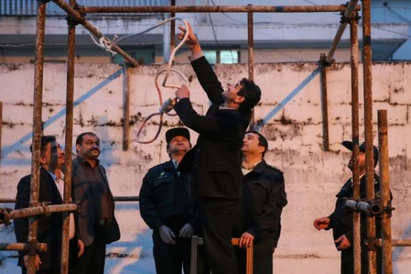Iran tử hình người chỉ điểm cho Israel trong vụ nhà khoa học hạt nhân