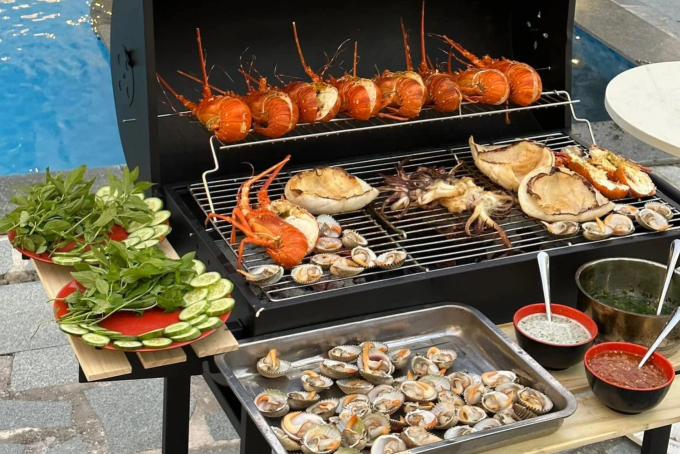 Hải sản Nha Trang được nhiều thực khách đánh giá tươi ngon, đa dạng. Ảnh: Bùi Kỳ