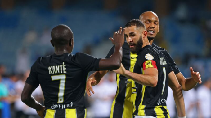 NGolo Kante, Karim Benzema, Fabinho (từ trái qua) trong màu áo Al Ittihad. Ảnh: AFP