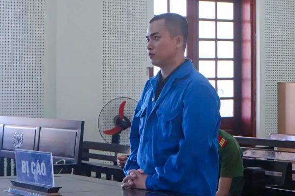 Ngâm hóa chất làm giá đỗ: Lĩnh 2 năm tù!