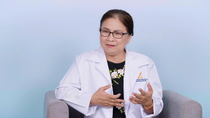 BS.CKI Bạch Thị Chính, Giám đốc Y khoa, Hệ thống Tiêm chủng VNVC. Ảnh: Ảnh cắt từ tọa đàm