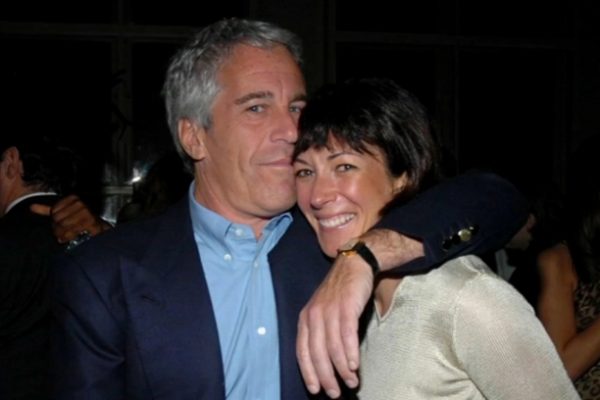 Đồng phạm bênh vực Trump trong vụ tỷ phú ấu dâm Epstein