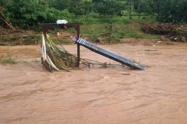 Lũ lụt Lâm Đồng: Dân hoảng loạn trong đêm