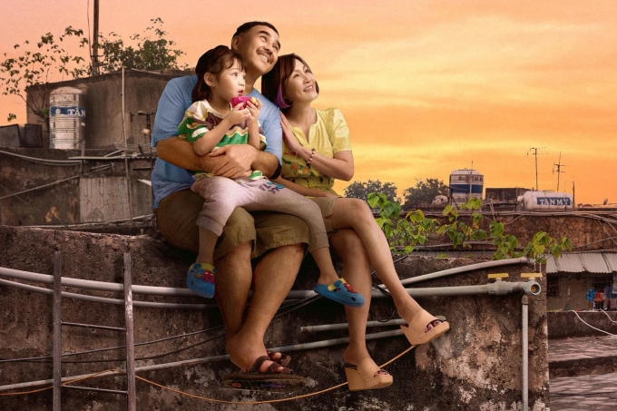 Quyền Linh, Hồng Đào trên poster phim. Ảnh: Đoàn phim cung cấp