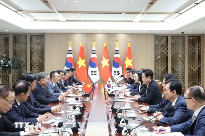 Tổng Bí thư Tô Lâm hội đàm Tổng thống Hàn Quốc Lee Jae-myung. Ảnh: TTXVN