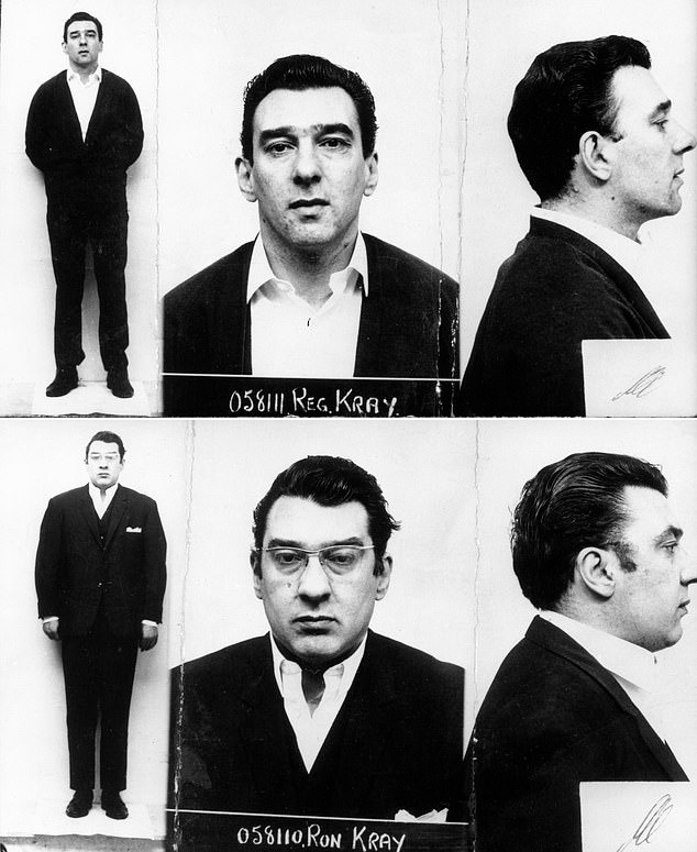 Reggie (ảnh trên) và Ronnie Kray sau khi bị bắt vì tội giết người, tháng 5/1968. Ảnh: Metropolitan Police