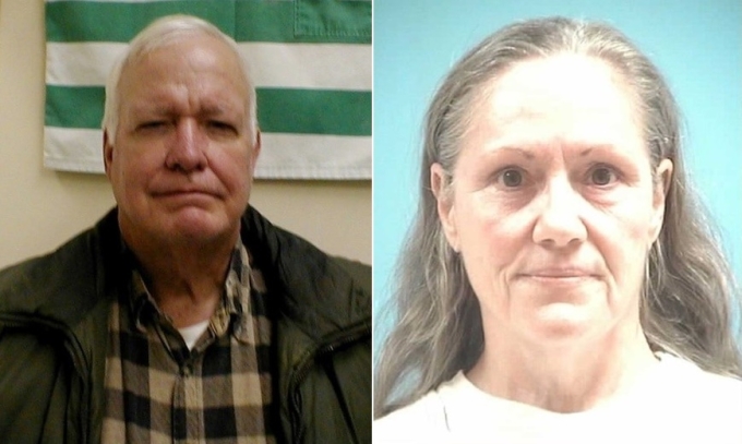 Richard (trái) và Deborah Mosby sau khi bị bắt. Ảnh: Oxygen
