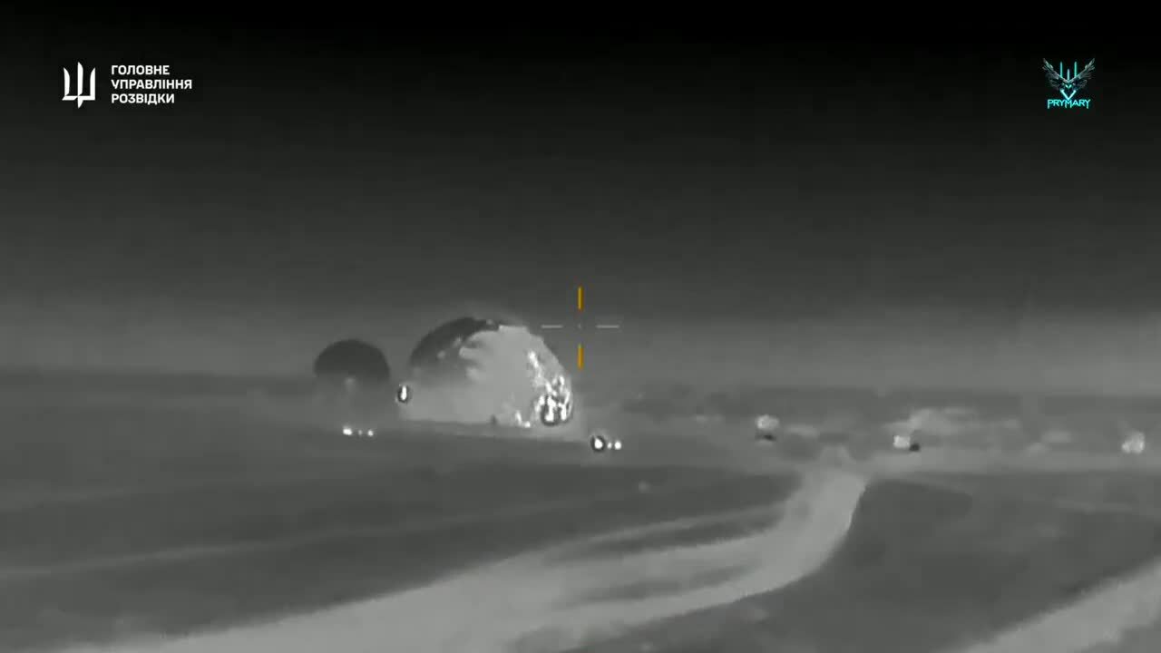 Drone Ukraine lọt qua mưa hỏa lực, tập kích loạt radar Nga