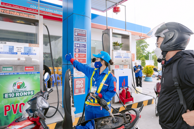 Xăng sinh học E10 được thí điểm tại Hà Nội, tháng 8/2025. Ảnh: Xuân Hải
