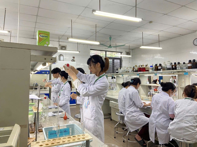 Sinh viên Đại học Dược Hà Nội. Ảnh: HUP
