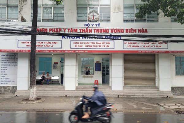 Vợ Nguyễn Thái Luyện: Chi 80 triệu ‘chạy’ bệnh án tâm thần?