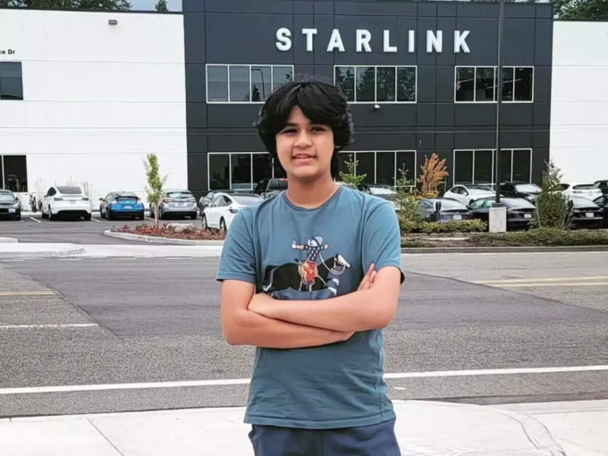 Kairan Quazi, nhân viên nhỏ tuổi nhất tại bộ phận Starlink của SpaceX năm 2023. Ảnh: Instagram/thepythonkairan