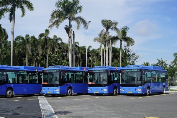 Bến xe buýt mới tại cửa ngõ tây bắc TP HCM: Tin tức giao thông