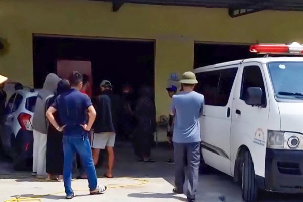 Nghi ngạt khí máy phát điện, vợ chồng tử vong