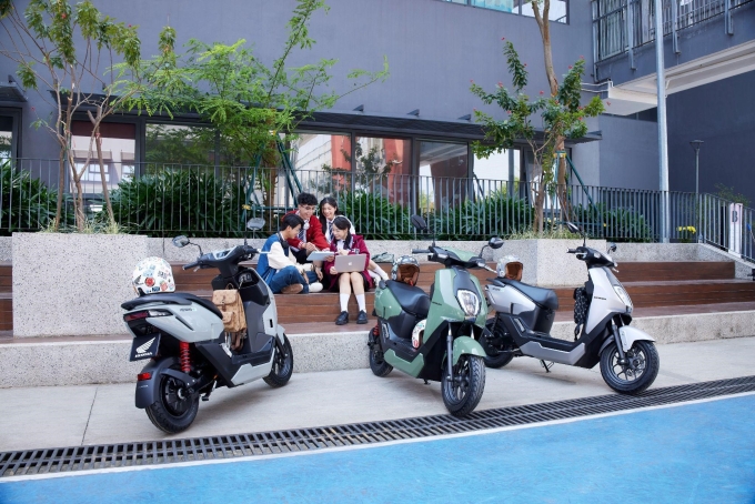 Xe máy điện ICON e: được nhiều học sinh ưa chuộng: Ảnh: Honda