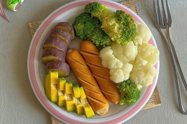 5 cách tránh táo bón cho trẻ trong mùa hè