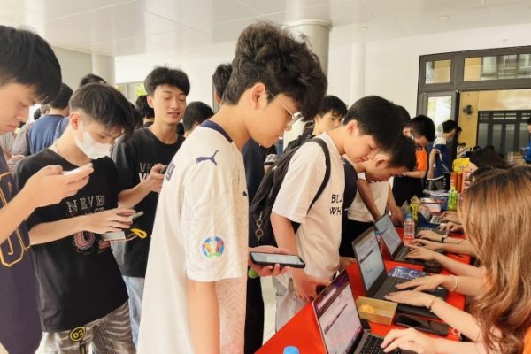 Giáo dục rút gọn: Giải pháp giúp người trẻ nhanh chóng thành công