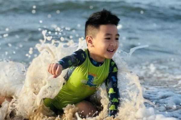 Du lịch cho trẻ viêm da cơ địa: Lưu ý quan trọng
