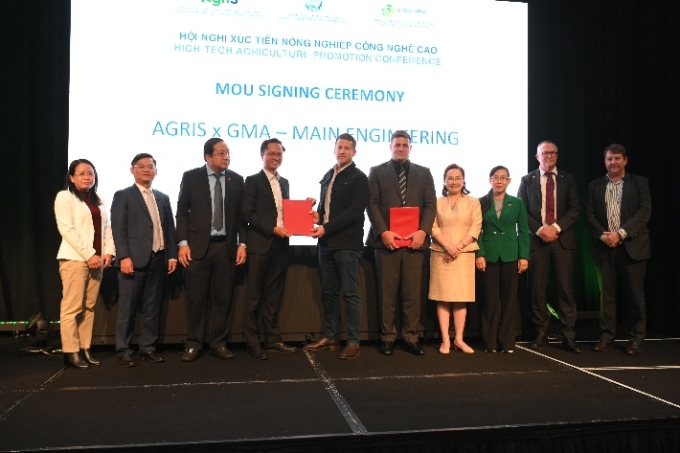 AgriS cùng GMA ký kết 2 MOU với các đối tác Úc – AgroVision AG và Main Engineering dưới sự chứng kiến của Lãnh đạo Tỉnh Tây Ninh và Bang Queensland. Ảnh: AgriS