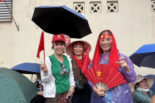 Cắm trại 30h xem diễu binh: Trải nghiệm đáng nhớ