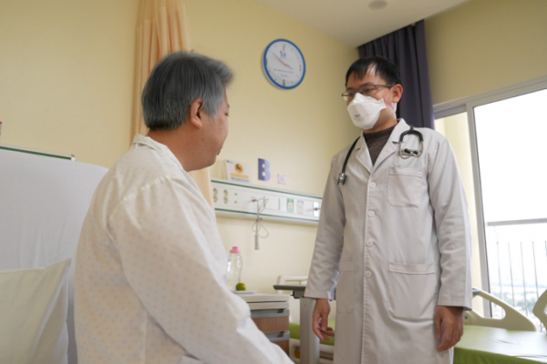 Nhiễm vi khuẩn ăn thịt người: Cảnh giác nhầm lẫn với viêm phổi