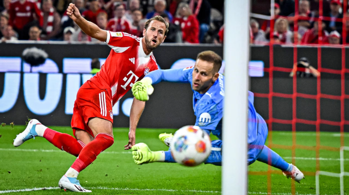 Harry Kane ghi bàn, hoàn tất hat-trick trong trận Bayern thắng Leipzig 6-0 ở vòng một Bundesliga trên sân Alliaz, Munich, Đức ngày 22/8/2025. Ảnh: Imago
