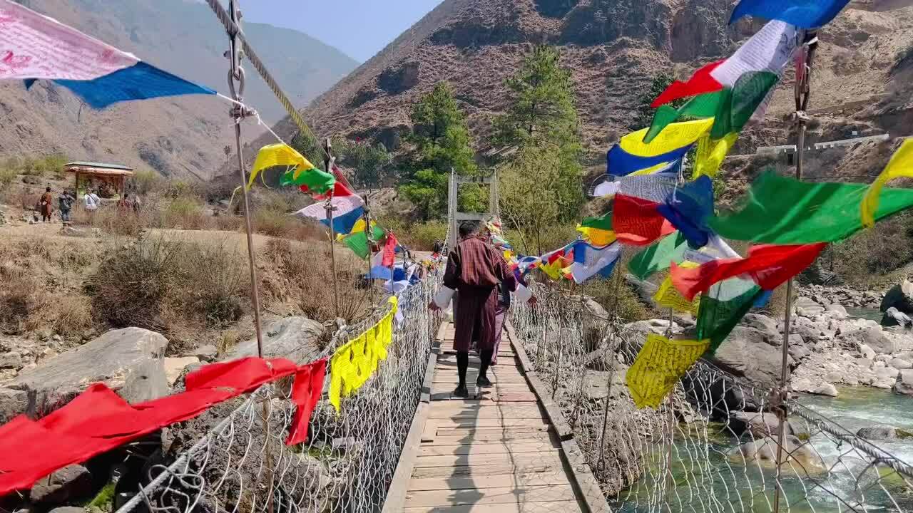 Khách Việt đi Bhutan 