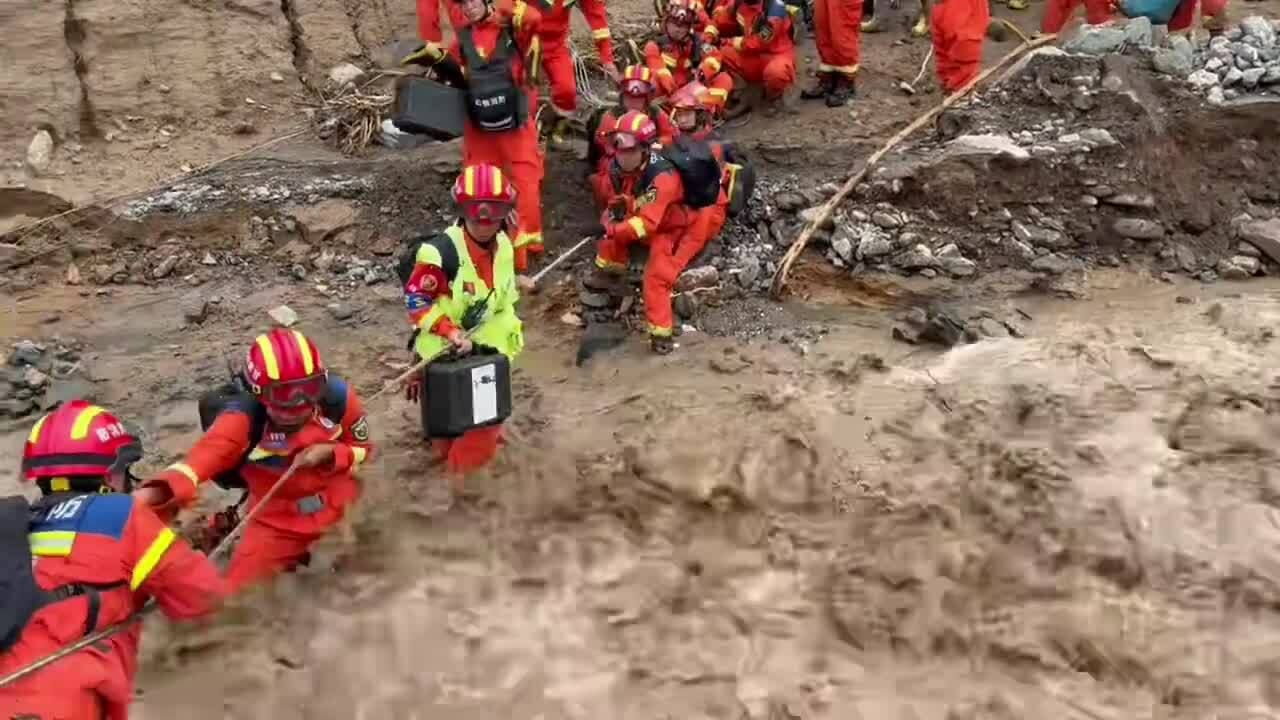Lũ quét ở tây bắc Trung Quốc, 10 người chết