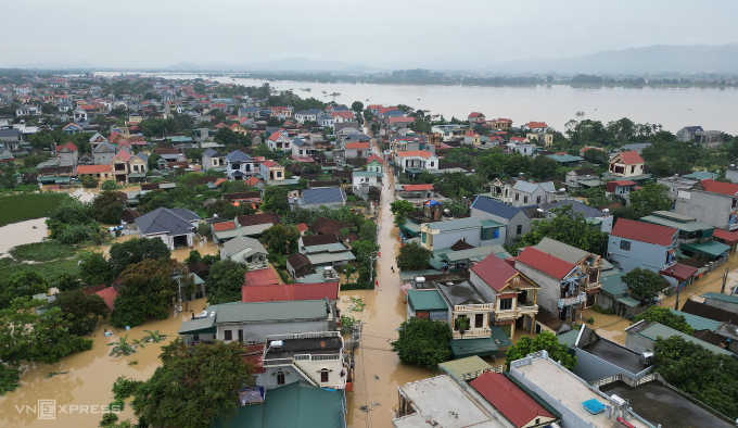 Nước lũ gây ngập hơn 2.000 căn nhà ở lưu vực sông Mã, phường Hàm Rồng hôm 27/8. Ảnh: Lê Hoàng