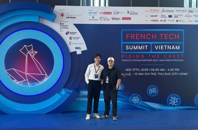 Sinh viên chương trình liên kết emlyon tham dự French Tech Summit Vietnam 2025. Ảnh: TDTU