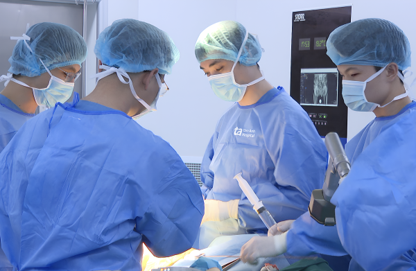 Thay khớp háng: Xuất viện nhanh chóng sau 24 giờ