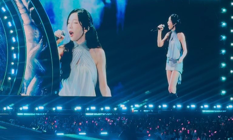Taeyeon hát