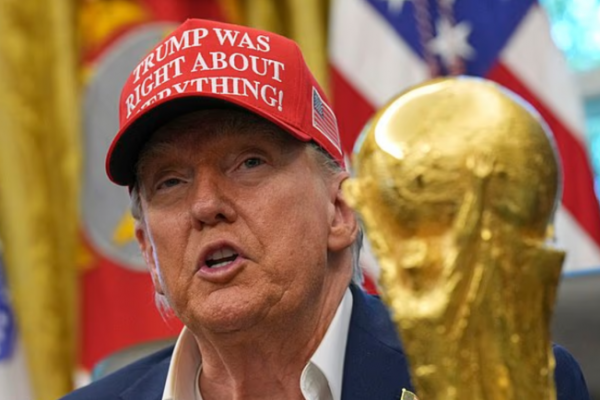 Ông Trump gây sốc: Muốn tham gia World Cup 2026!