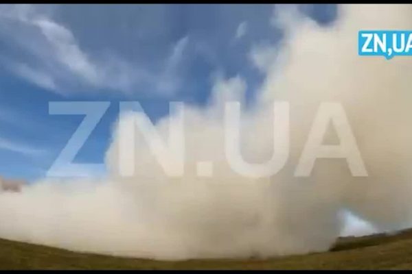 Ukraine Tấn Công Nga?: Video Tên Lửa Tầm Xa 3.000km
