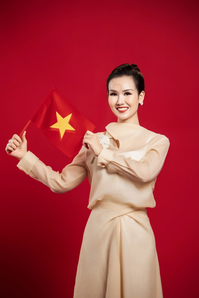 Ca sĩ Võ Hạ Trâm hưởng ứng Vietnam Vibes by Vietravel. Ảnh: Nhân vật cung cấp