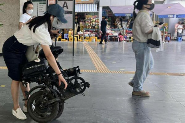 Hà Nội Metro: Hạn chế xe đạp gấp pin lithium để an toàn